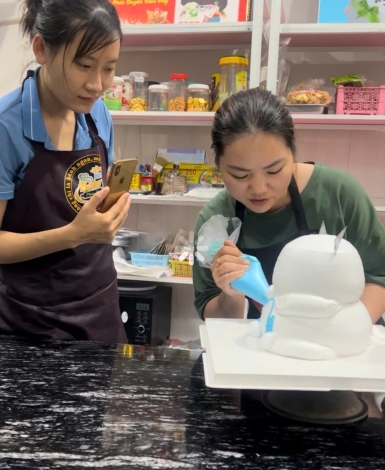 ĐÀO TẠO HỌC VIÊN TRANG TRÍ BÁNH KEM