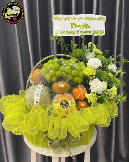 GIỎ HOA VÀ QUẢ MẪU 1